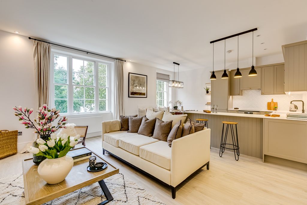 Property photo 1 of 10 Reception Room