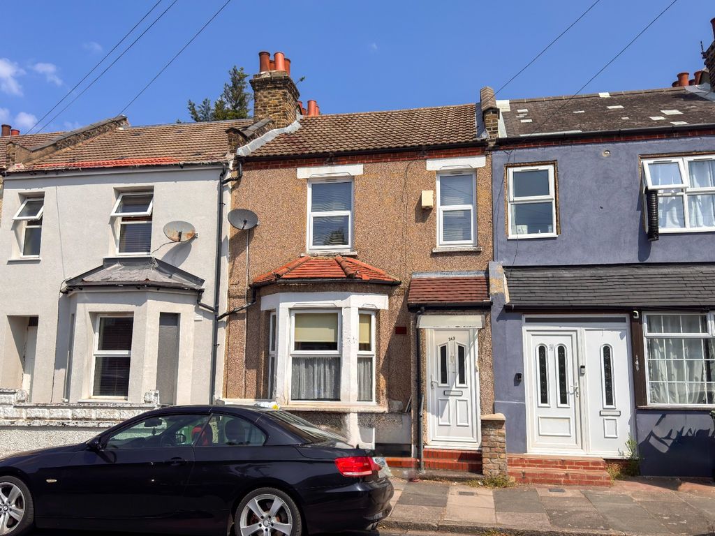 Property photo 1 of 18 5202711