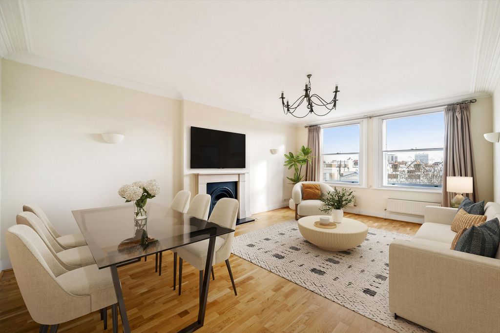 Property photo 3 of 17 Image