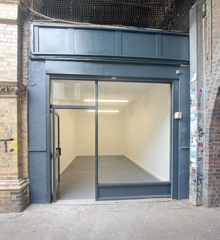 Property photo 1 of 4 An Empty Arch