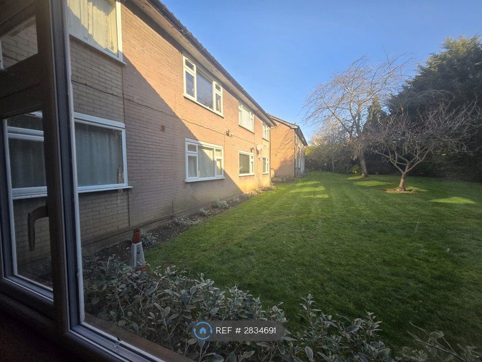 Property photo 1 of 20