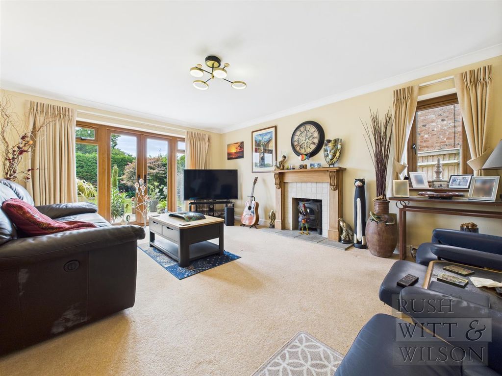 Property photo 3 of 29