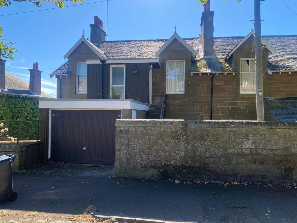 Property photo 1 of 5 External