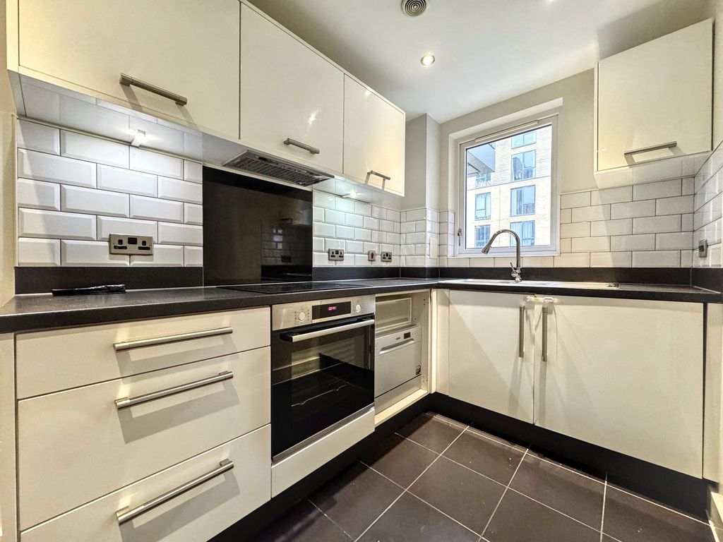 Property photo 2 of 13 Kitchen