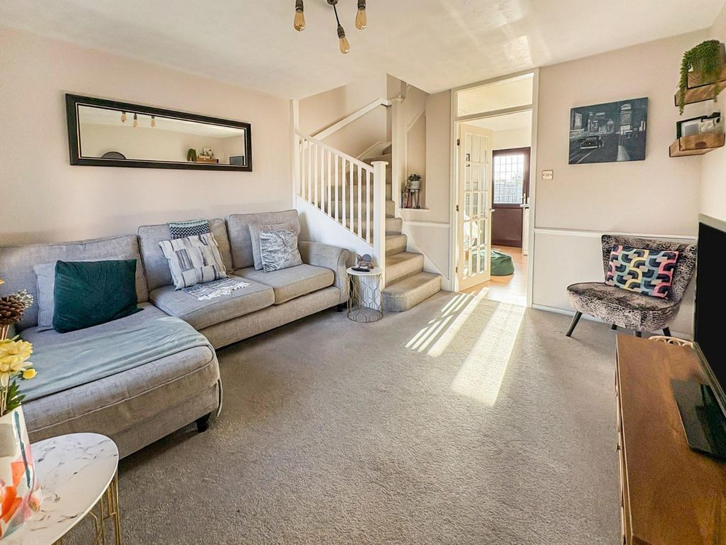 Property photo 2 of 9