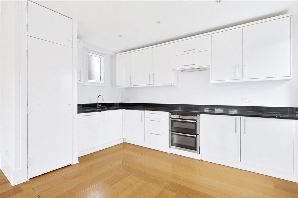 Property photo 3 of 11 Picture No. 11