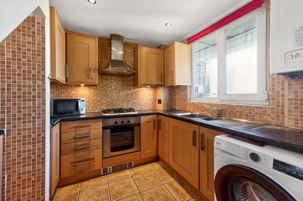 Property photo 3 of 15 Kitchen