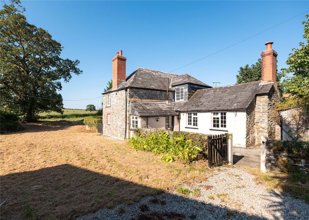 Property photo 2 of 24 Farmhouse - Front
