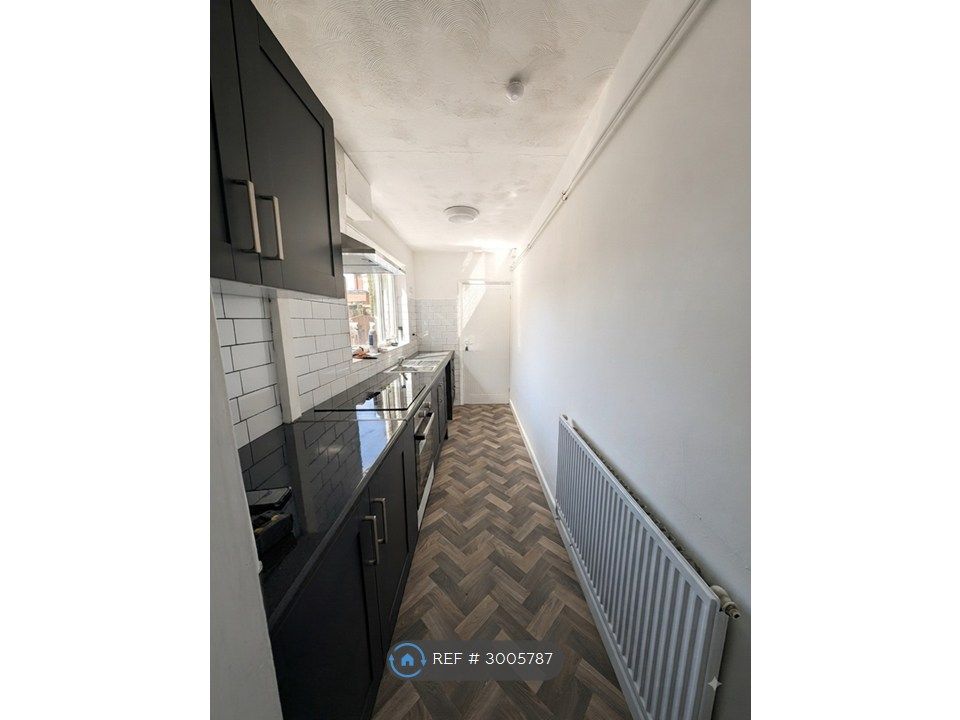 Property photo 1 of 3