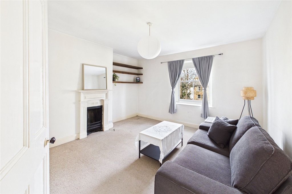 Property photo 1 of 8 Picture No. 11