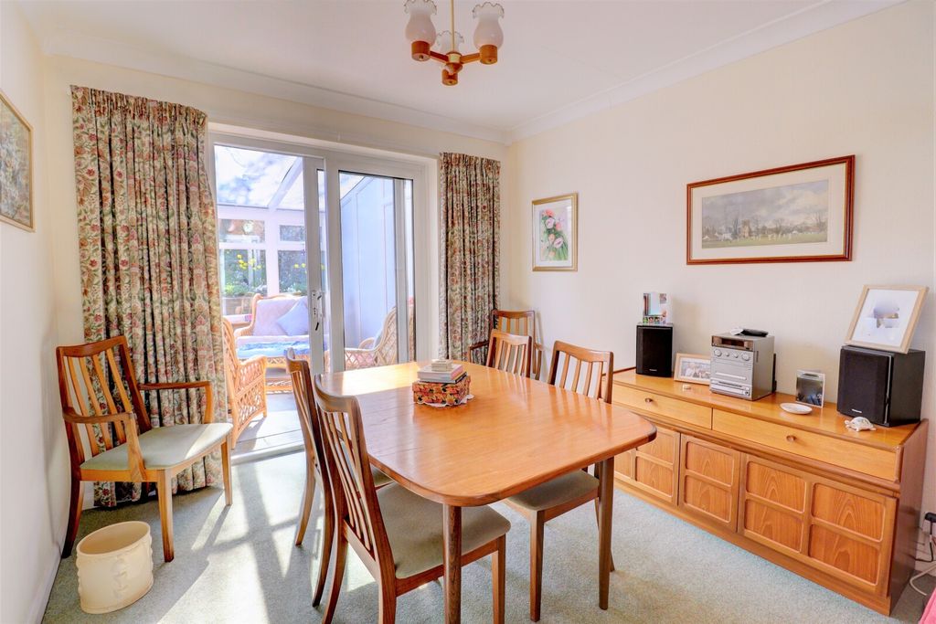 Property photo 3 of 11 Picture No. 06