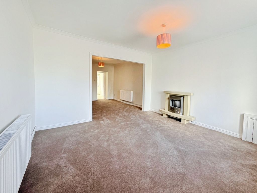 Property photo 2 of 22 5127144