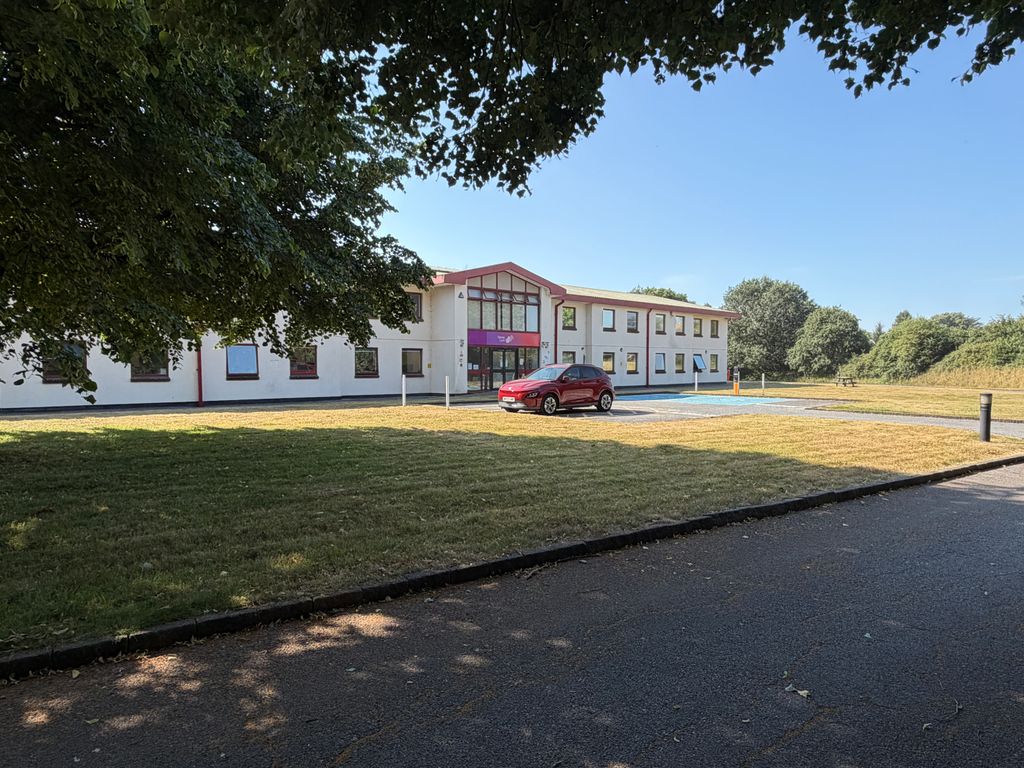 Property photo 1 of 5