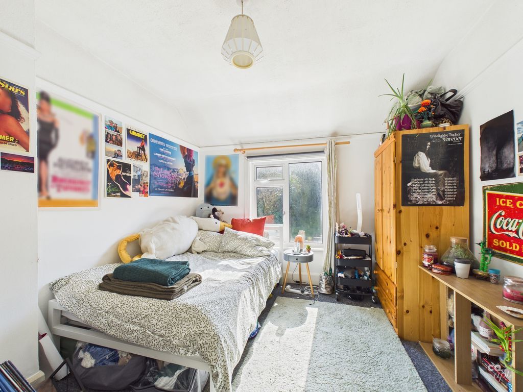 Property photo 1 of 11 Photo 6