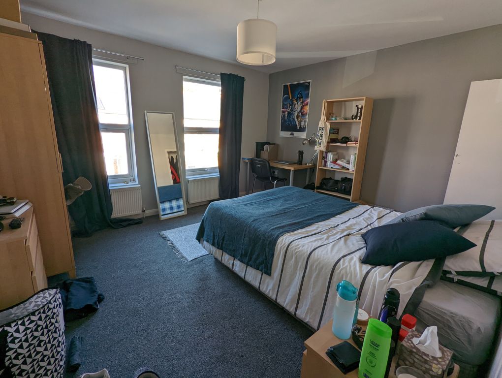 Property photo 1 of 18