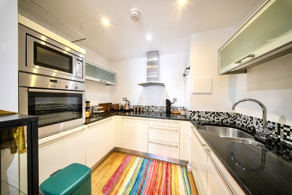 Property photo 3 of 30