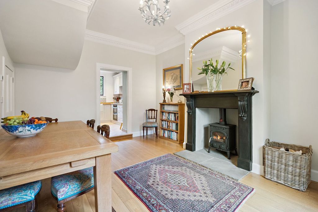 Property photo 2 of 24