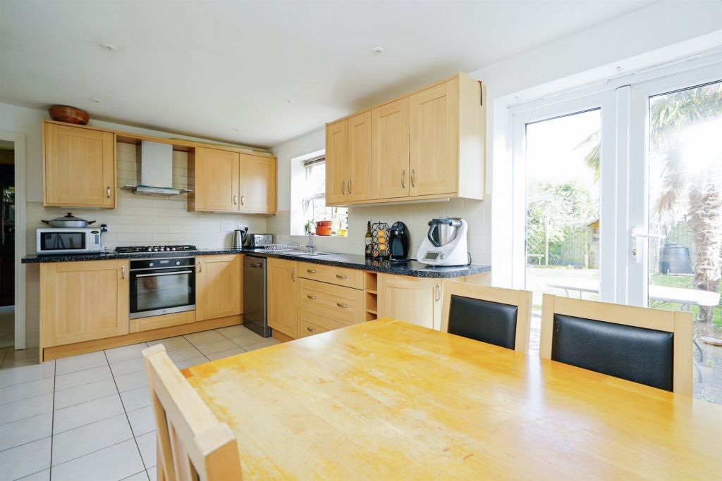 Additional image 8 of 5 bed detached house for saleCranesbill Drive, Bicester OX26
