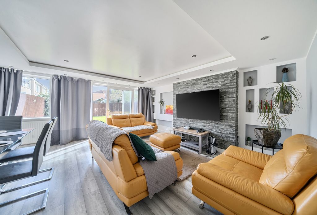 Property photo 2 of 10 1423932-7-69Afff6...