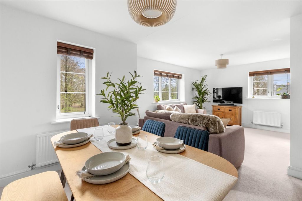 Property photo 3 of 14 Kennedy Ave-4.Jpg