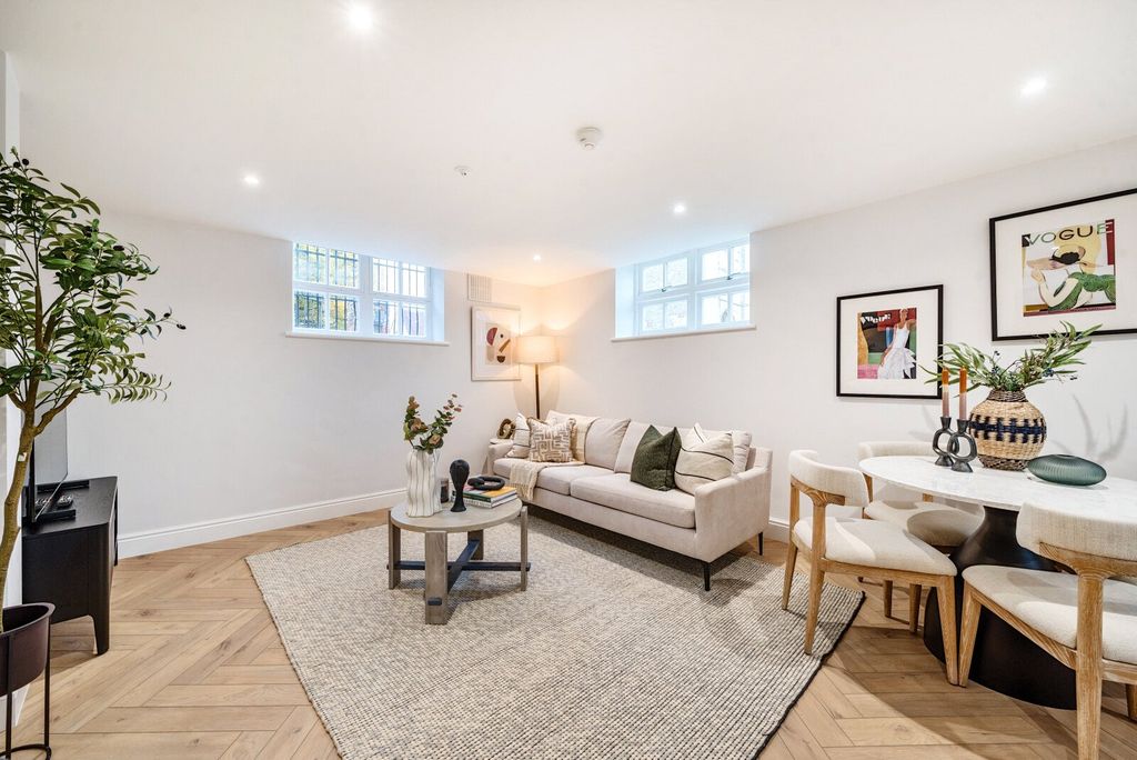 Property photo 3 of 6 Picture No. 11