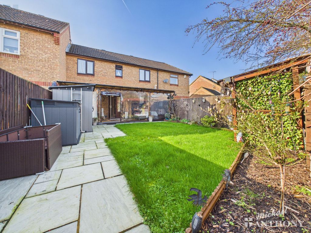 Property photo 3 of 13 Cam03852G0-Pr0576-Still011