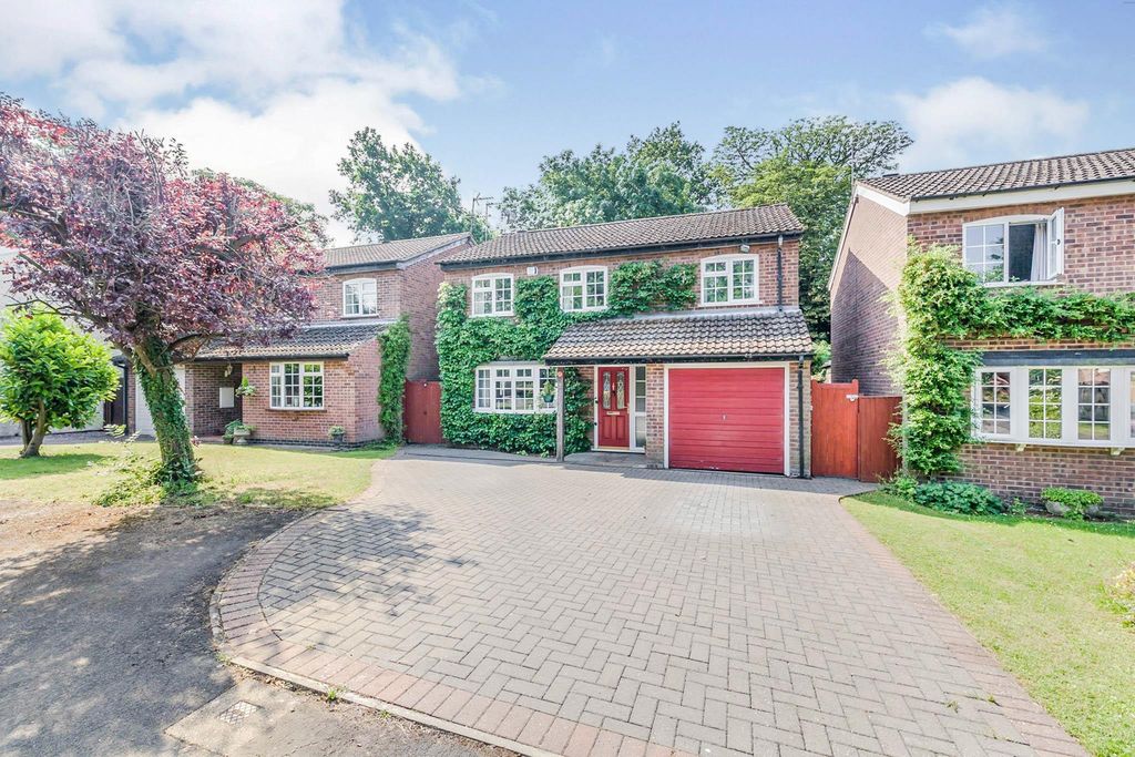 Property photo 1 of 17 Front