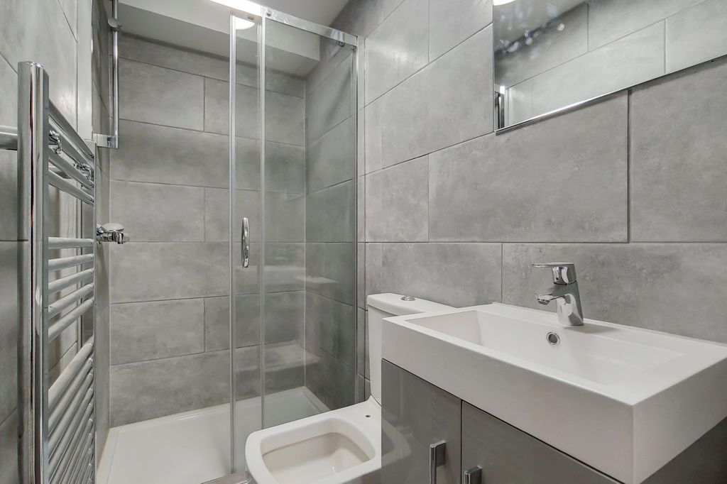 Property photo 2 of 2