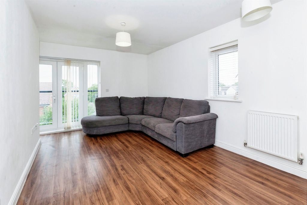 Property photo 3 of 15