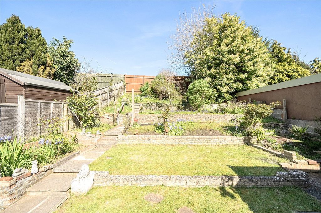 Property photo 2 of 14 Picture No. 04