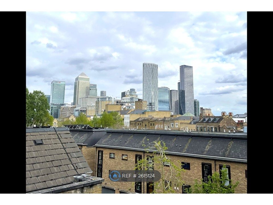 Property photo 1 of 9 Walk To Canary Wharf