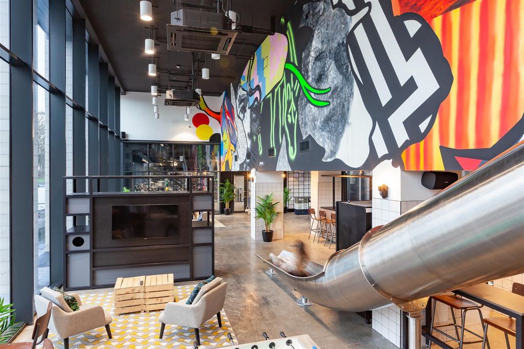 Property photo 3 of 23