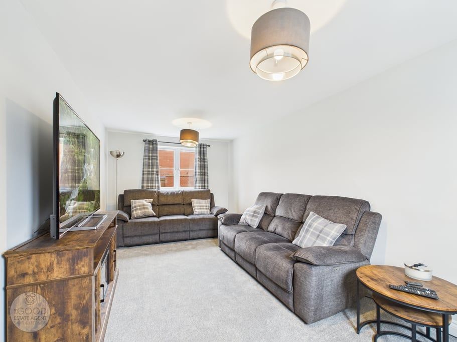 Property photo 2 of 14