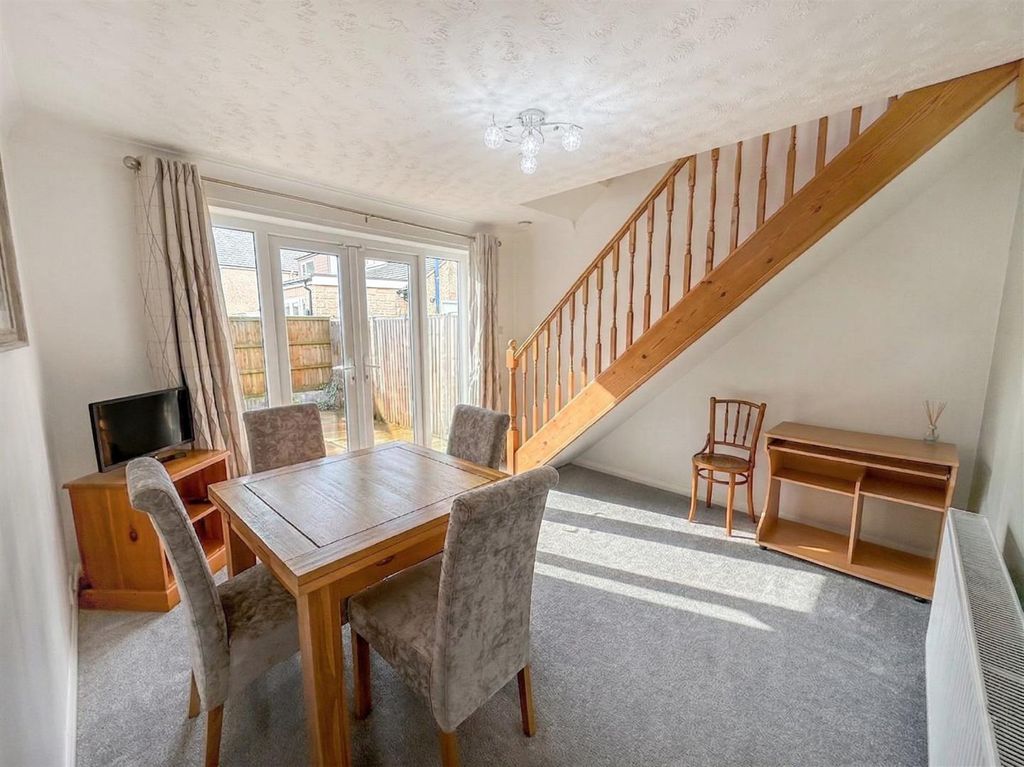 Property photo 3 of 22