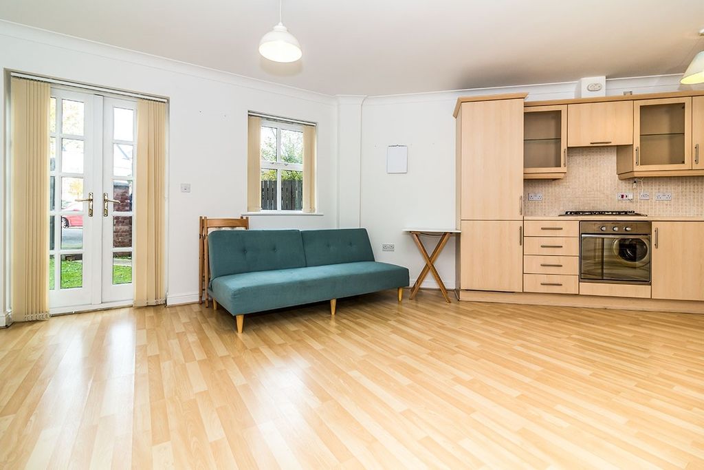 Property photo 3 of 10 Open Plan Living Roo