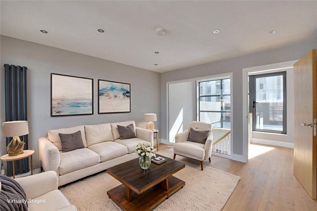 Property photo 3 of 19 Picture No. 27