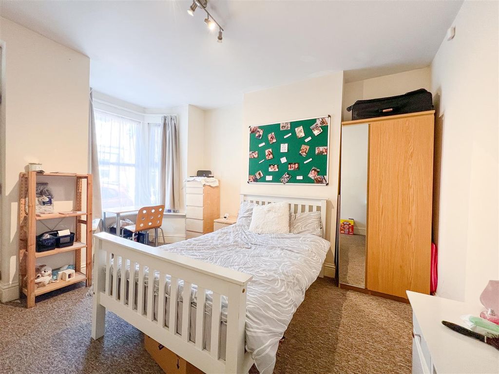 Property photo 2 of 9 Img_5637.Jpg