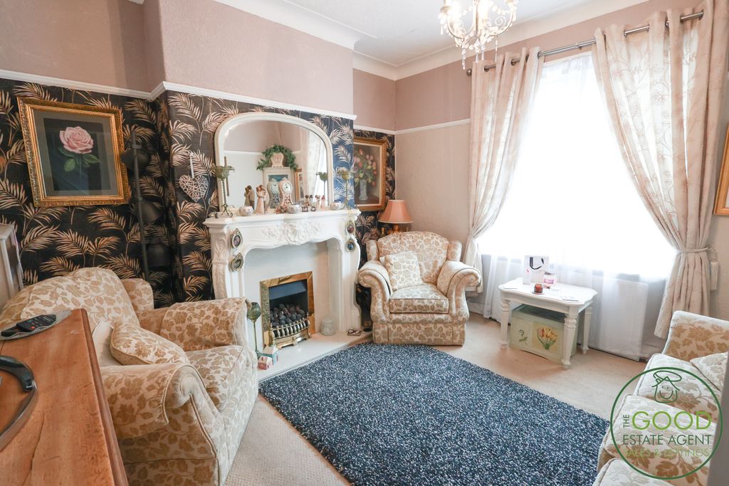 Property photo 2 of 15