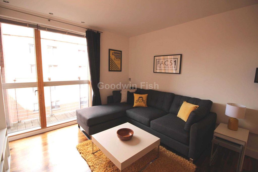 Property photo 2 of 9