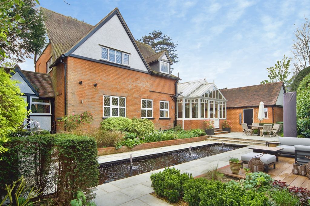 Property photo 3 of 23