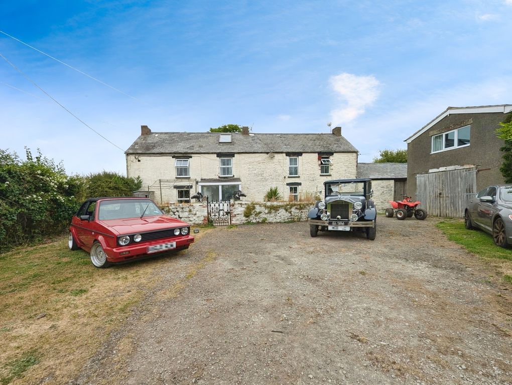 Property photo 2 of 40