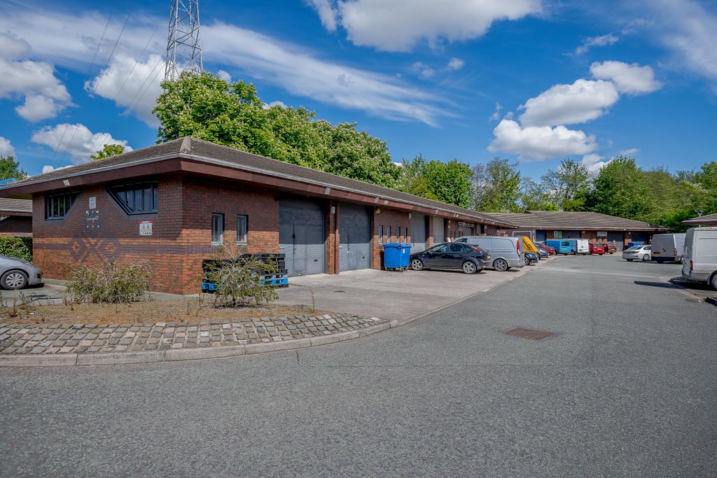 Property photo 1 of 6