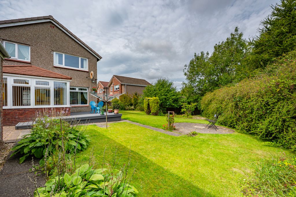 Property photo 2 of 46