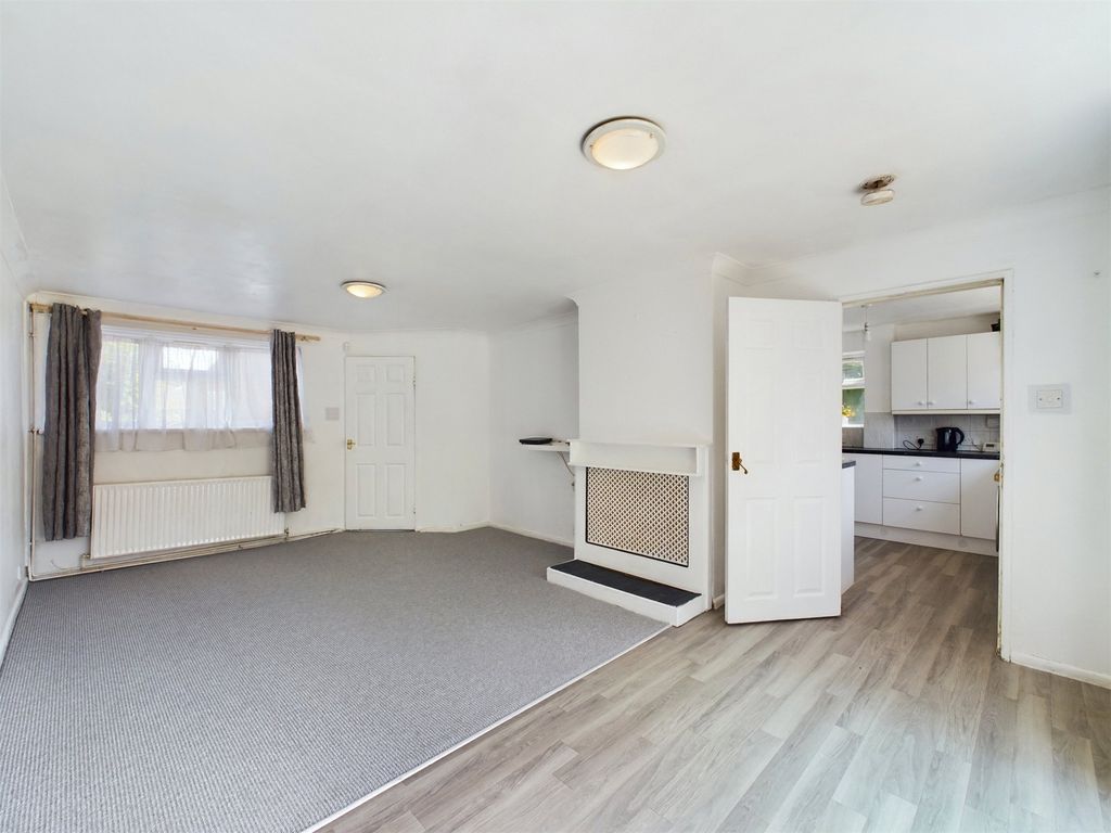 Property photo 3 of 9 Picture No. 28