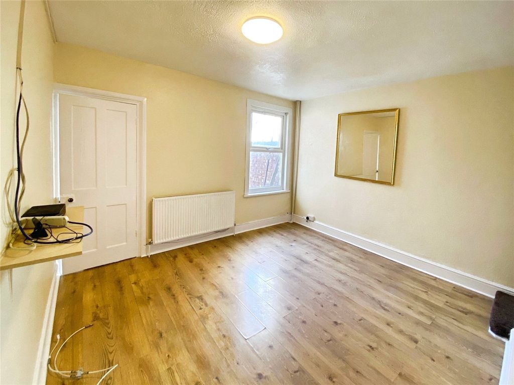 Property photo 2 of 11 Picture No. 04