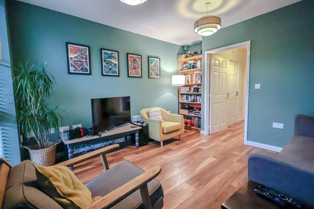 Property photo 2 of 14 Img_3500-2.Jpg