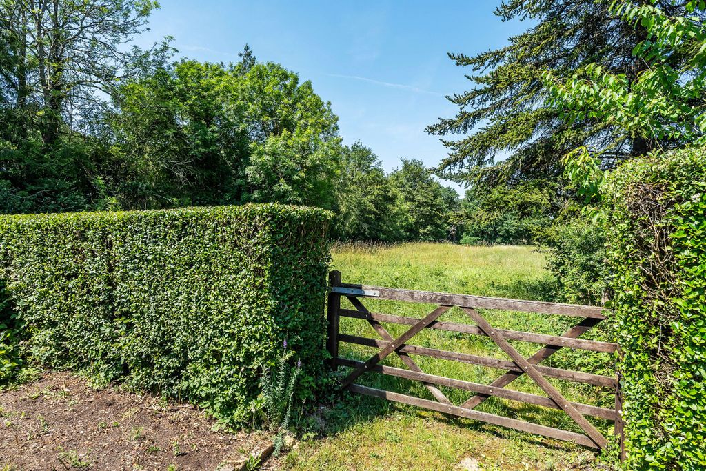 Property photo 3 of 53