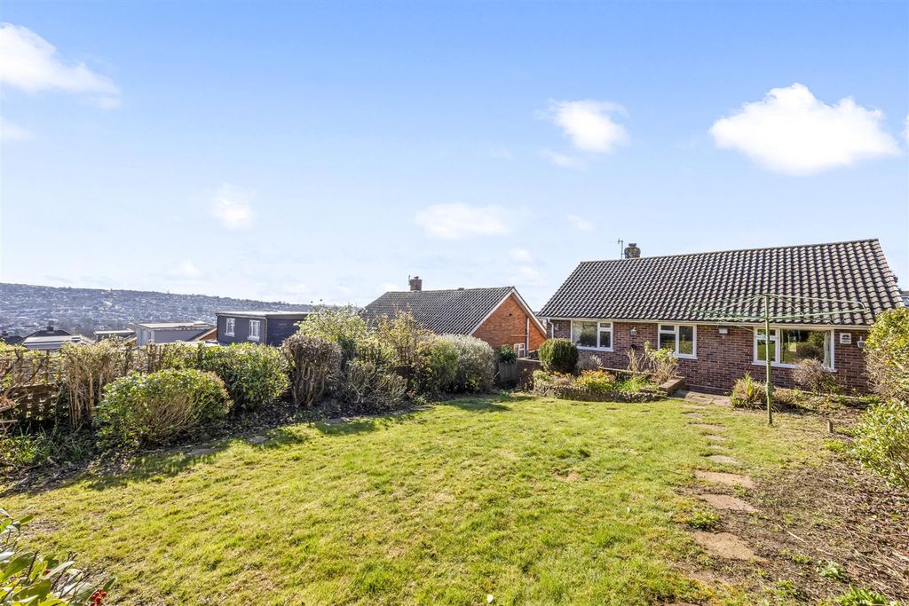 Property photo 3 of 16 Windmill Drive_103-013.Jpg