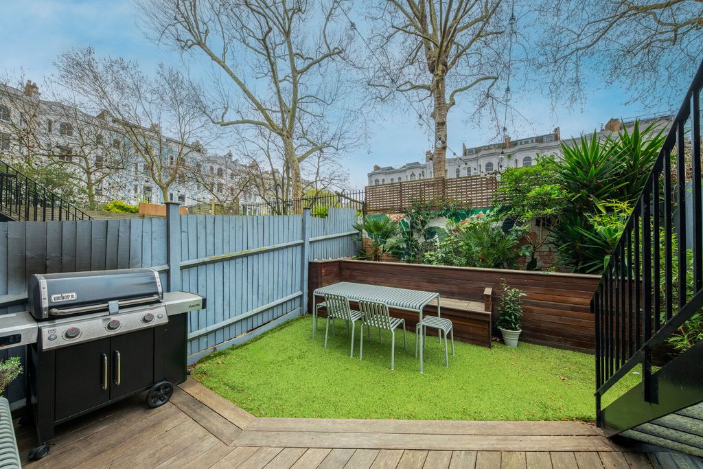Property photo 1 of 10 Garden