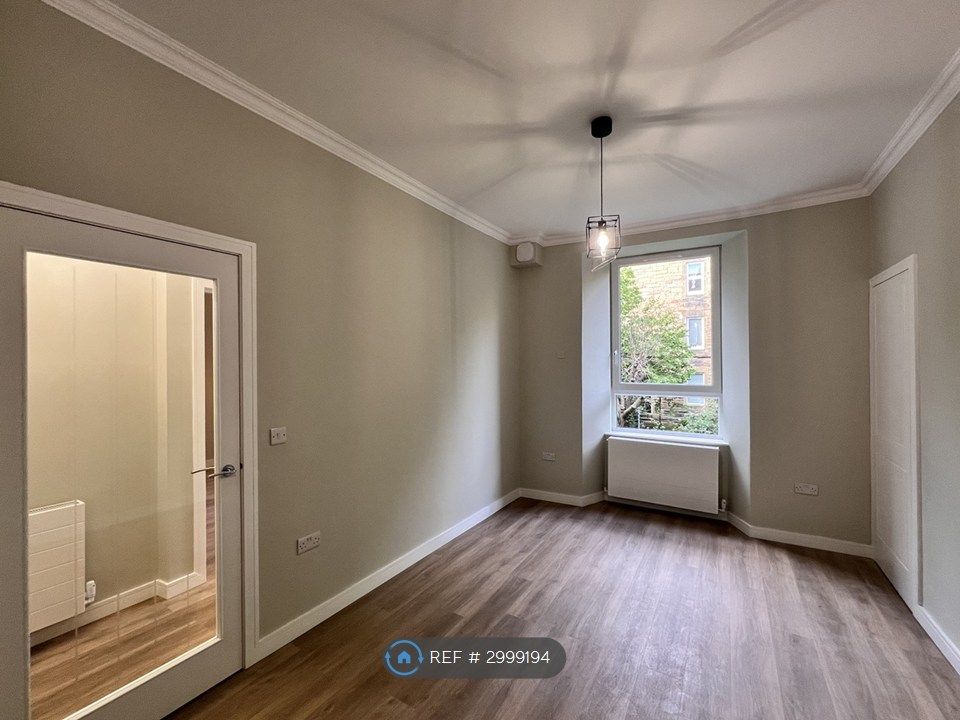 Property photo 3 of 12 Living Room